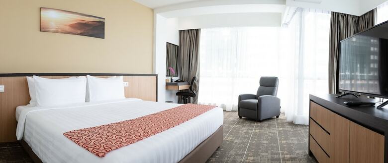 Hotel 7 Suria