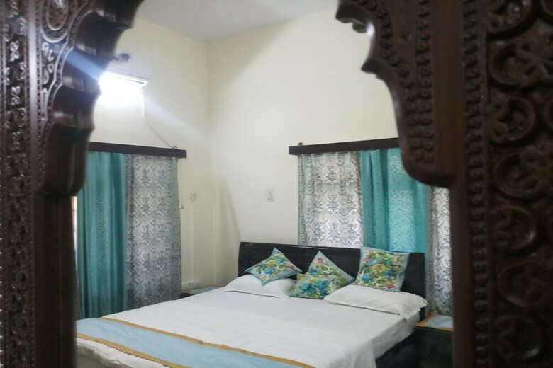 Hotel Krishnangan Home Stay