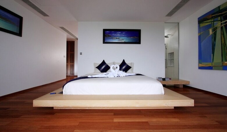 The Heights Penthouse Ocean View A11