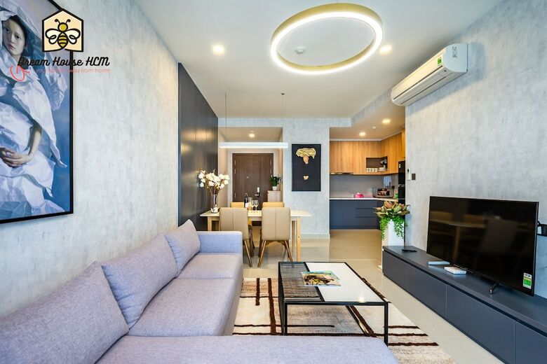 Dream House Apartment