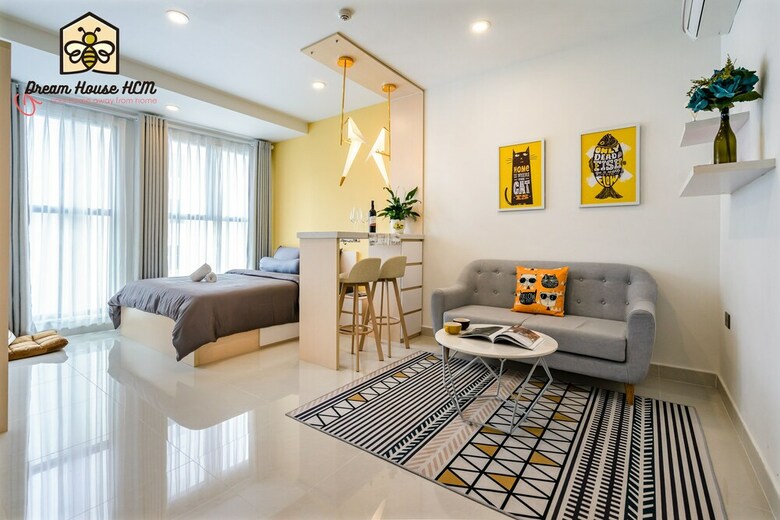 Dream House Apartment