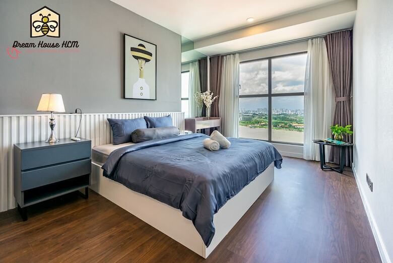 Dream House Apartment