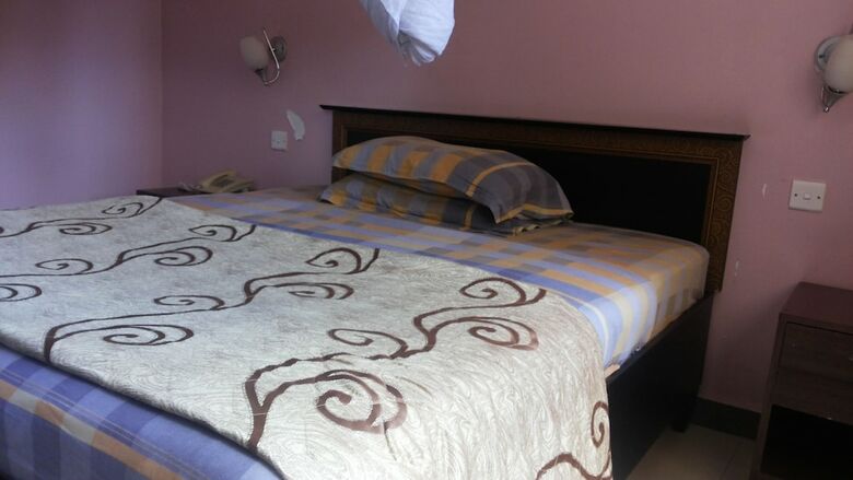 Palema Crown Hotel