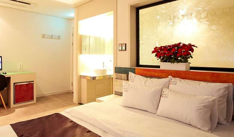 Art Hotel 1