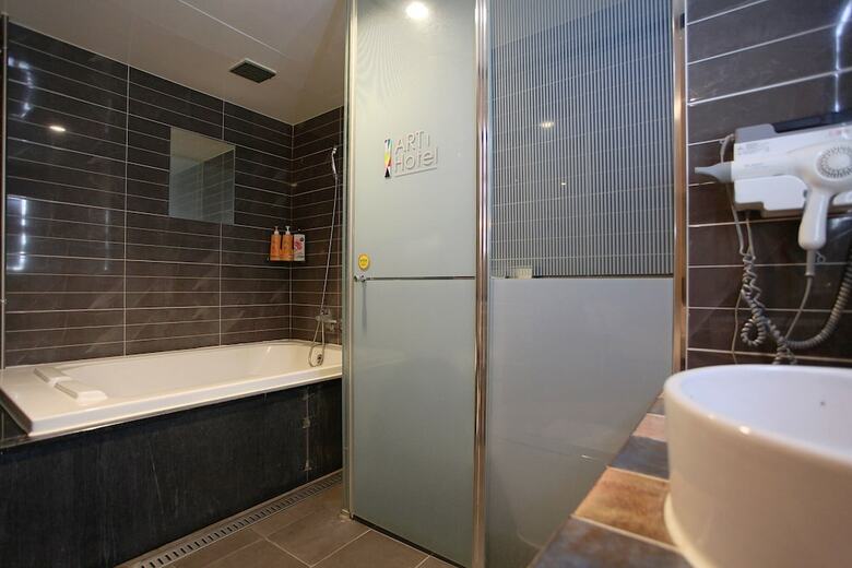 Art Hotel 1