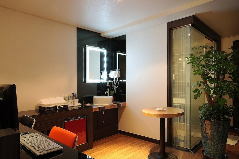 Art Hotel 1