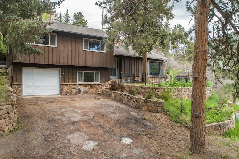 4br Mountain Getaway Pikes Peak, Dog-friendly!