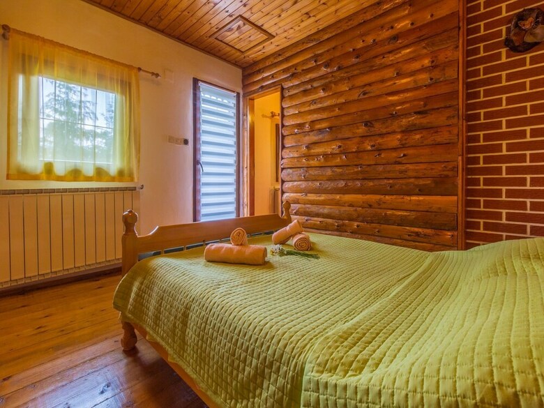 House Adrijana