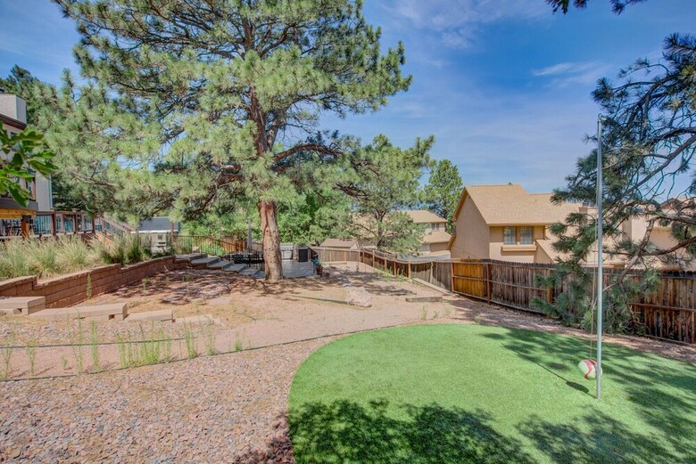 4br Entertainer Af Academy Hot Tub, Firepit!
