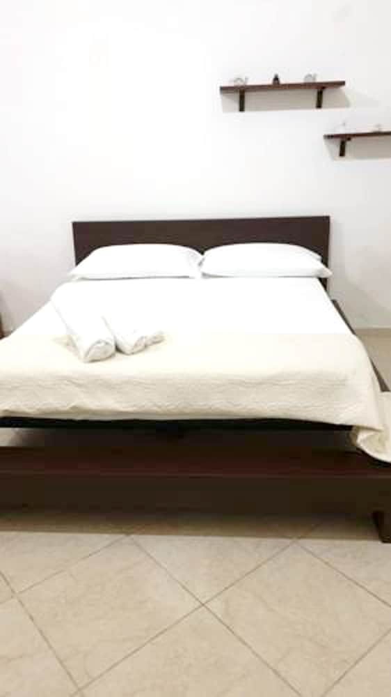 Studio In Trani, With Wonderful City View - 1 Km From The Beach