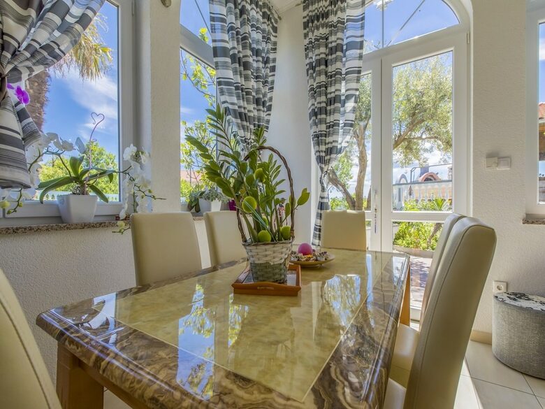Villa House Summertime