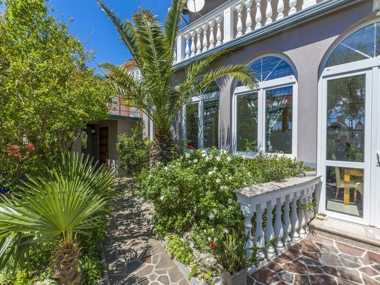 Villa House Summertime