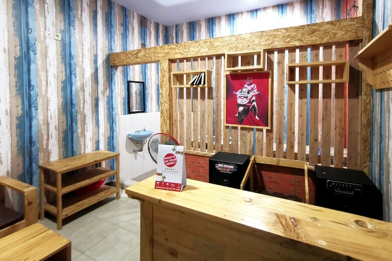 Hostal Oyo 1291 Asipra House