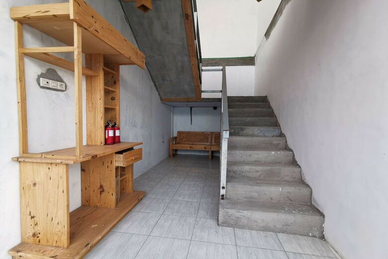Hostal Oyo 1291 Asipra House