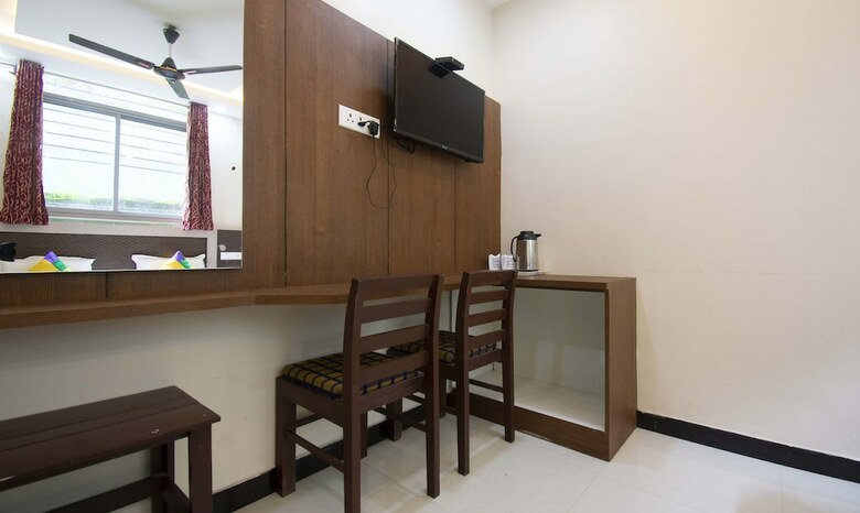 Hotel Treebo Trip Lumino Rainbow