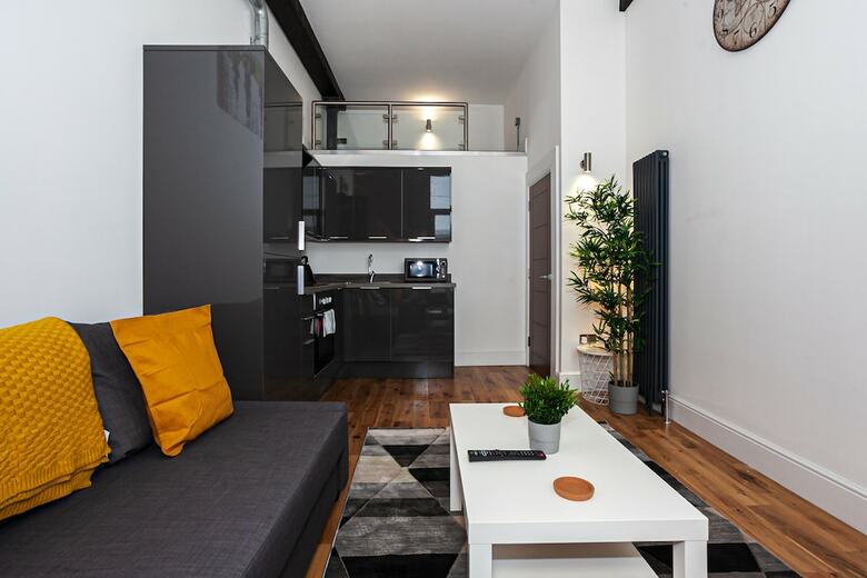 Oyo Arena Apartments