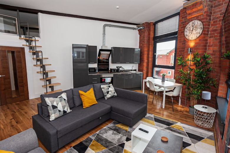 Oyo Arena Apartments