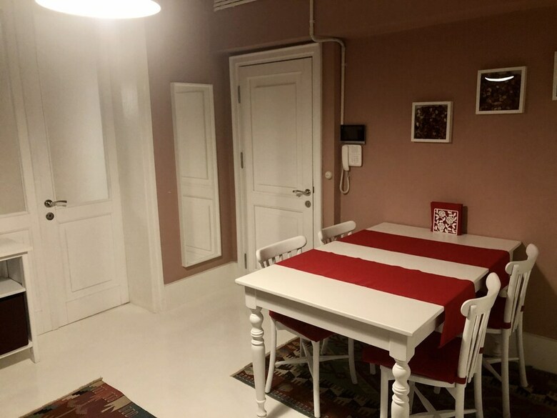 Mehmet Bey Suites