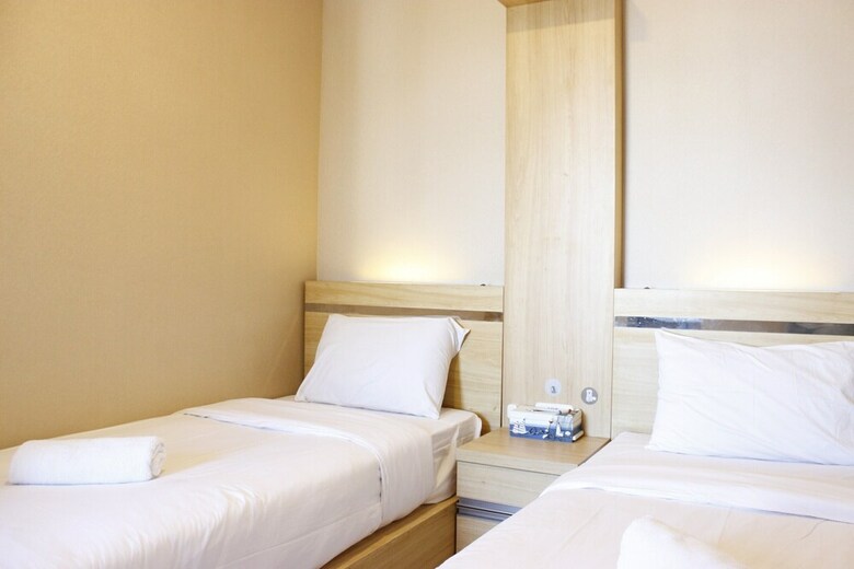 Delightful 2br Apartment At Parahyangan Residence