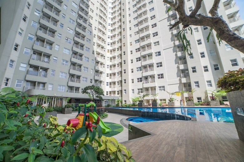 Delightful 2br Apartment At Parahyangan Residence