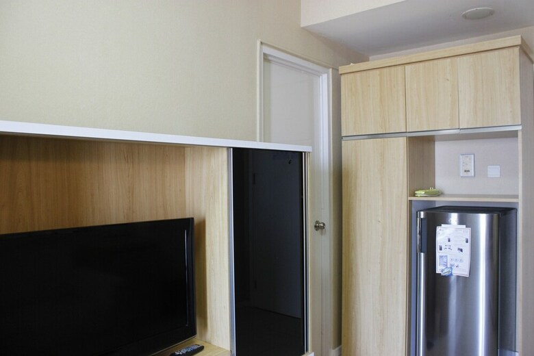 Delightful 2br Apartment At Parahyangan Residence