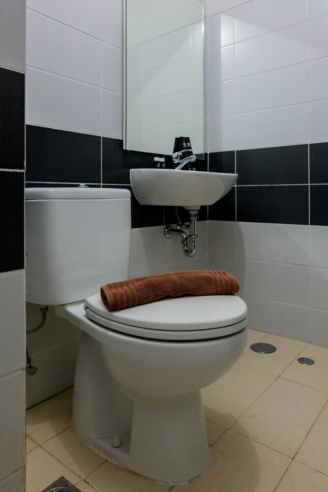 Prime Location Studio Room Apartment @ Scientia Residences