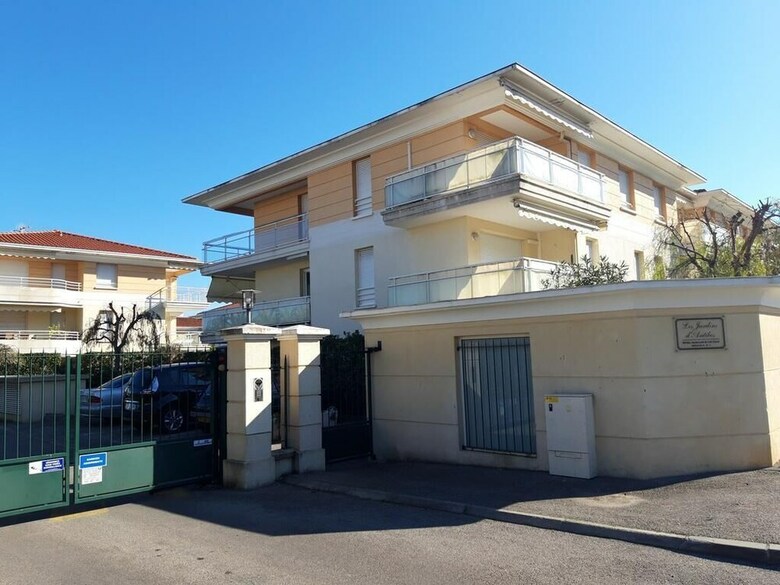 Apartamento 2p Confort 5mn Mer Wifi Parking Piscine