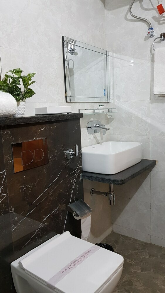 Hotel Pllazio Residency