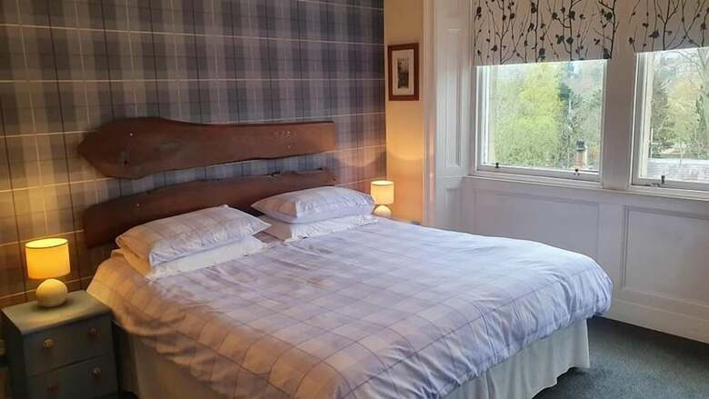 Bed & Breakfast The Neidpath Inn