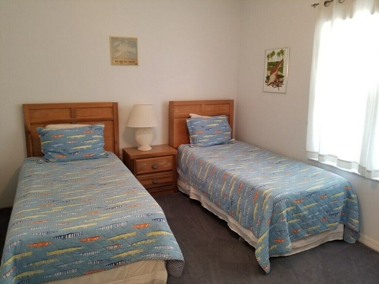 Ocean Village Club Q34