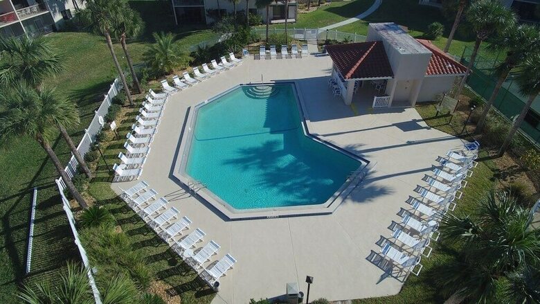 Ocean Village Club Q34