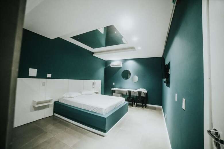 El Fuego Su�tes Motel