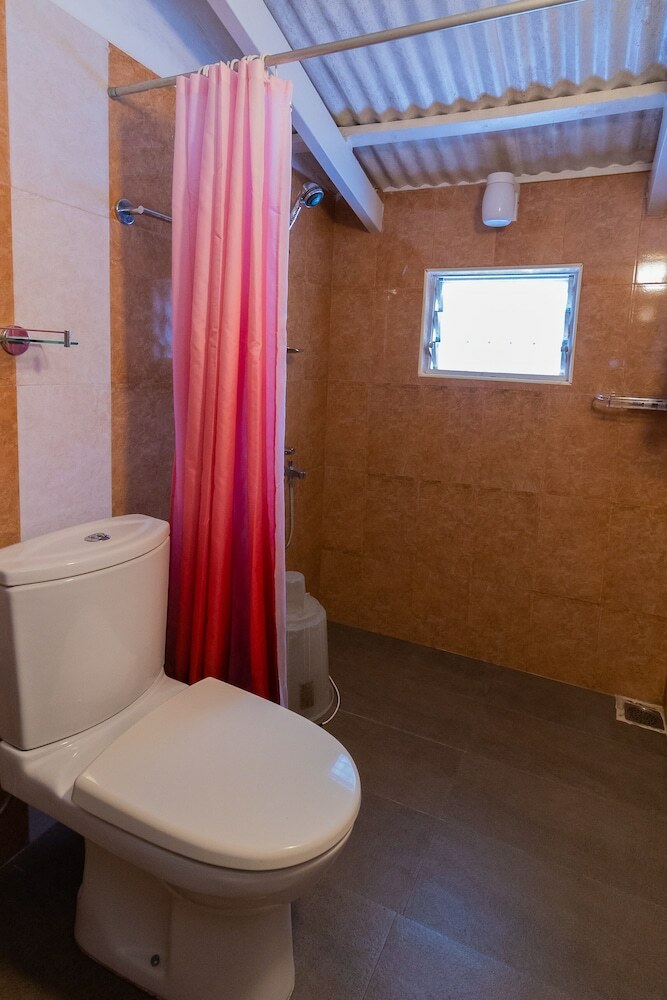 Hotel Residenza- Atisaya Home Stay