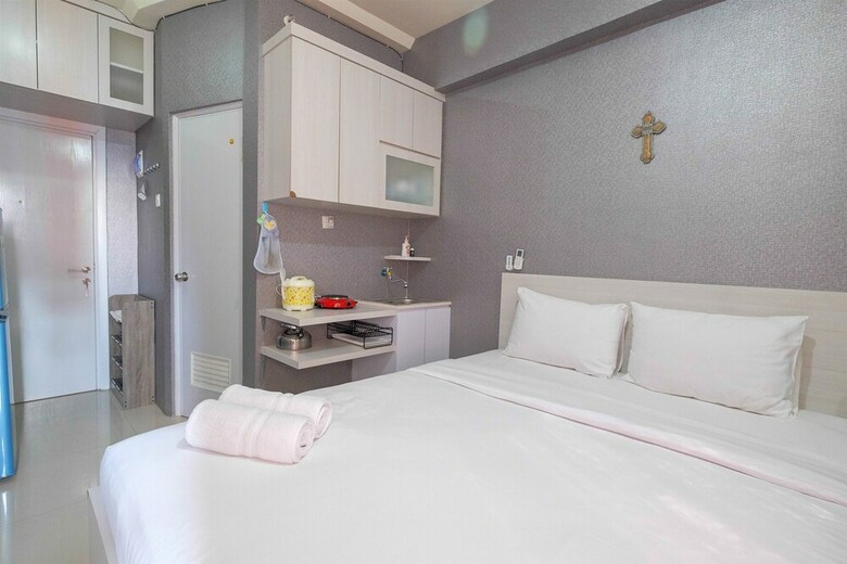 Mini Studio Green Pramuka Apartment