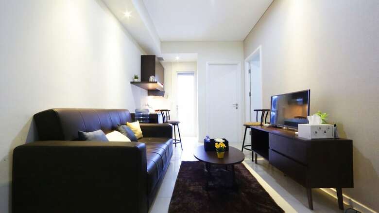 Clean And Cozy 2br Apartment @ Parahyangan Residence