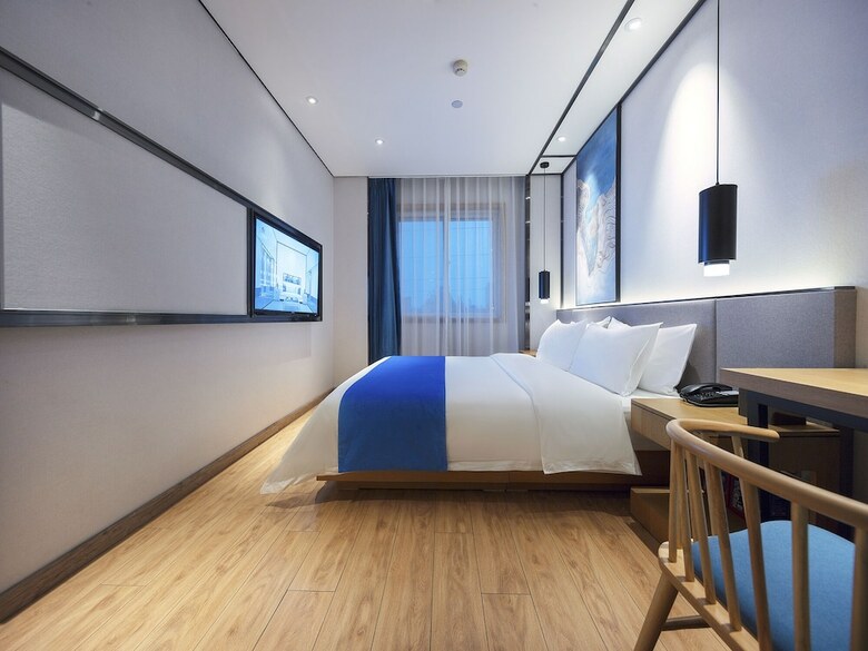 Qianna Baihe Boutique Hotel