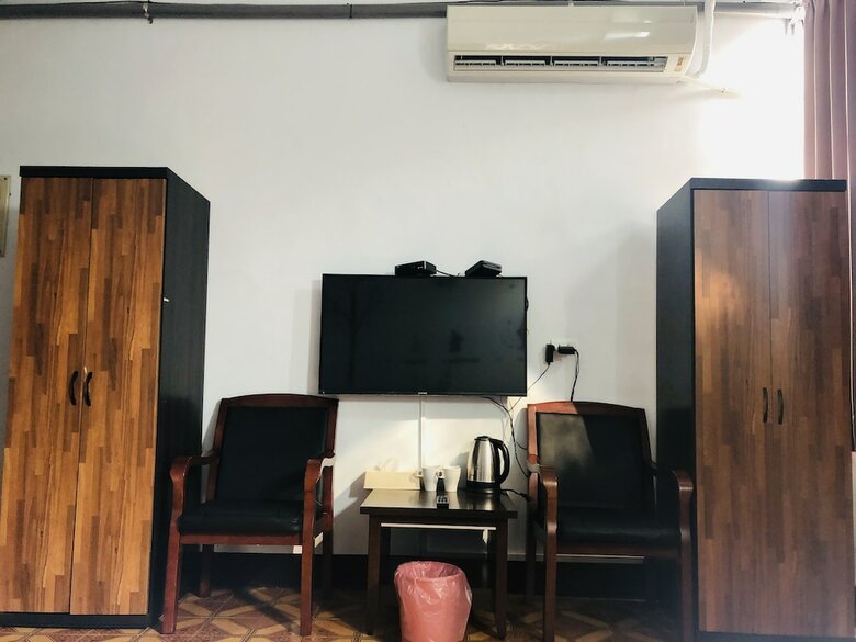Hsiang Hotel
