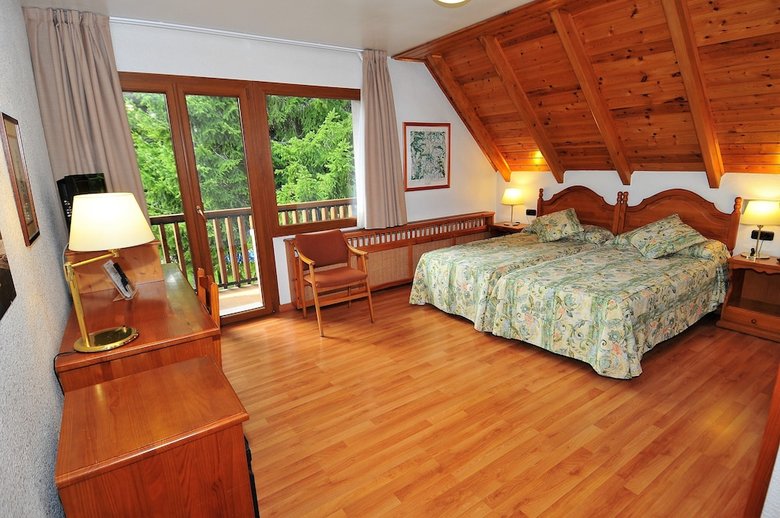 Hotel Petit Lacreu
