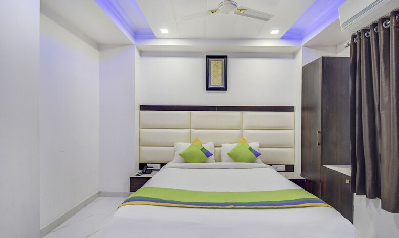 Treebo Trend Hotel Rockland & Restaurant