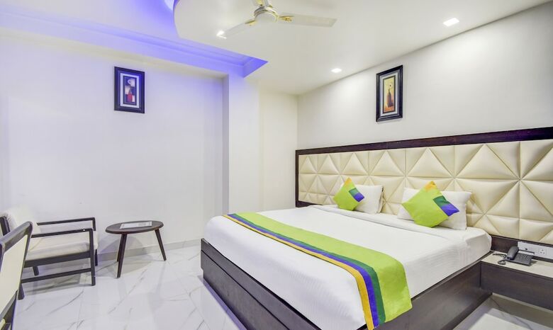 Treebo Trend Hotel Rockland & Restaurant