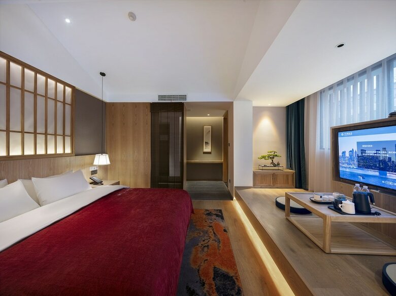 Qianna Hotel Erqi Plaza