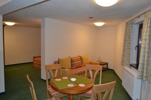 Apartamento Ferienwohnungen Hirschen