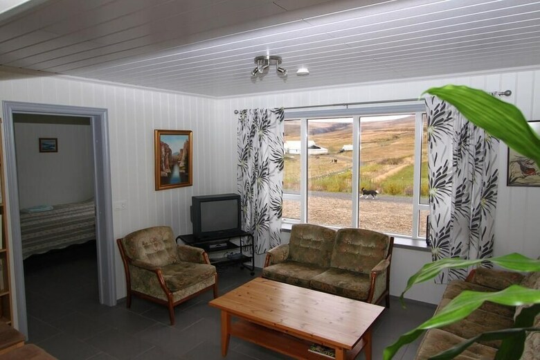 Hotel Guesthouse Steind�rsstadir