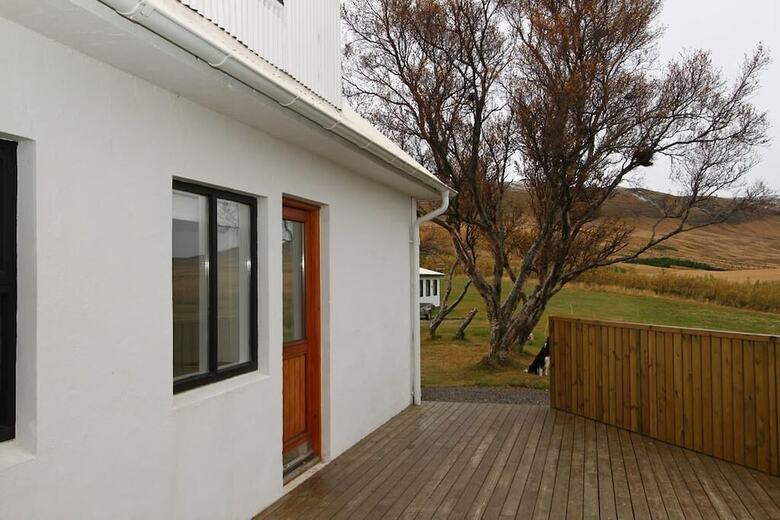 Hotel Guesthouse Steind�rsstadir