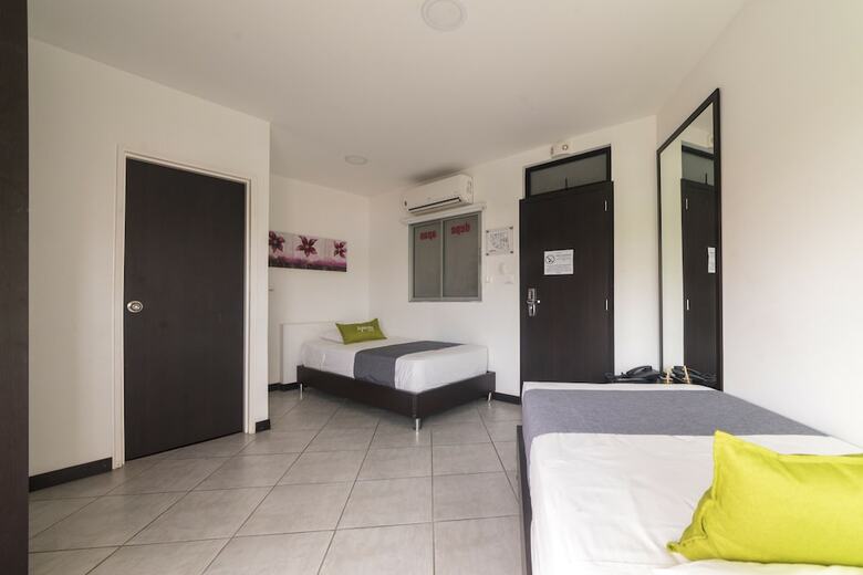 Hotel Ayenda 1406 Depeapan