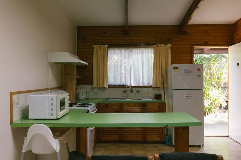 Wonboyn Cabins & Caravan Park