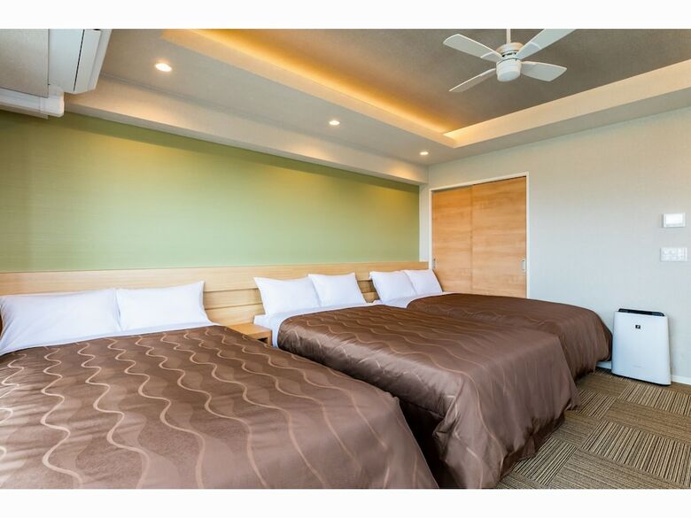 Hotel Yenn's Marina Inn Mercy