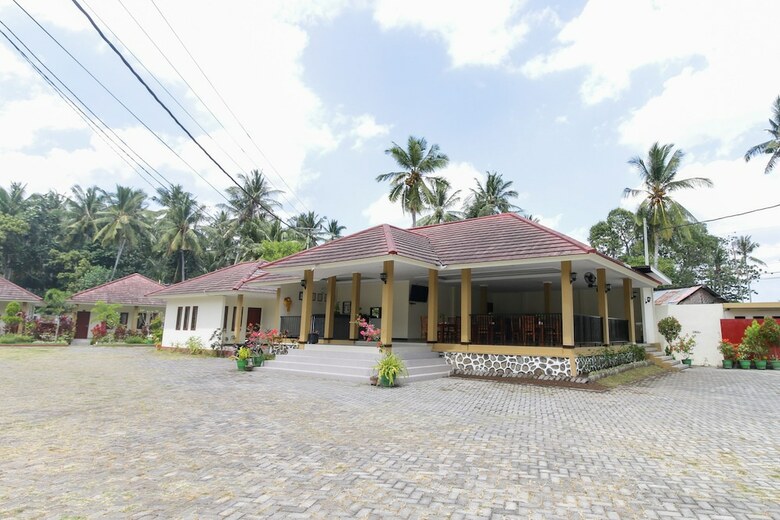 Hotel Airy Batu Layar Raya Senggigi 2 Lombok