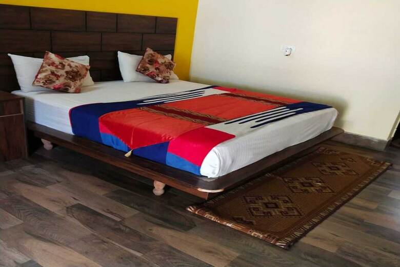 Hotel Nakshatra Resort