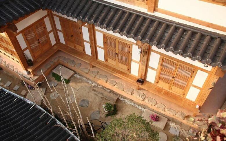 Hotel Jeonju Hanok Achim Traditional House